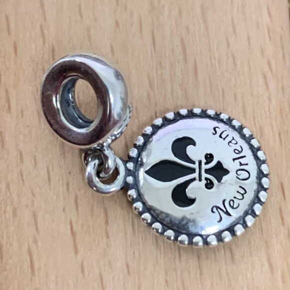 Pandora New Orleans Logo Charm, S925 Silver Bracelets - Picture 3 of 4